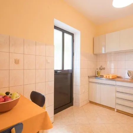 アパート Saulan - One Bedroom With Balcony And Garden View モルナット